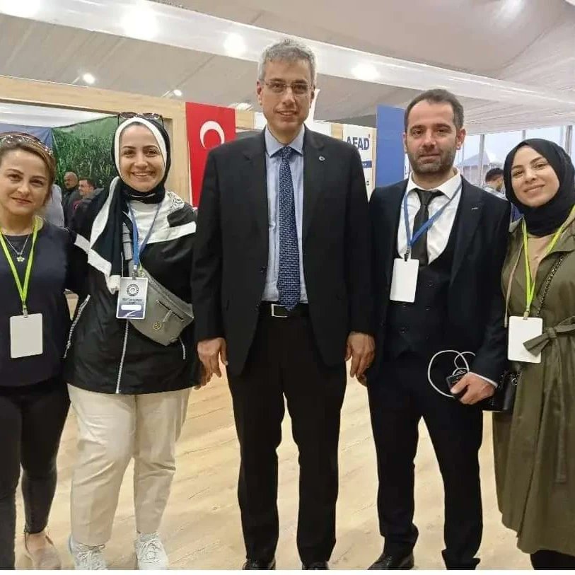 halimsalihoglu's tweet photo. Cumhurbaşkanımız Sayın Recep Tayyip Erdoğan'ın tensipleriyle Türkiye Cumhuriyeti’nin 53. Sağlık Bakanı olarak atanan,önceki dönem RİDEF yönetim kurulu üyemiz ve RİDEVA başkan yardımcımız olan çok değerli büyüğüm Prof. Dr. Kemal MEMİŞOĞLU hocamı tebrik eder muvaffakiyetler dilerim https://t.co/N5mv2FkTz8