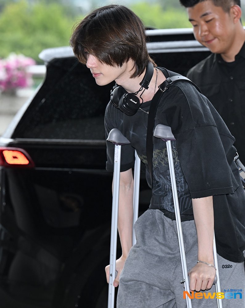 tinybeomz's tweet image. no…no…don’t do this to me