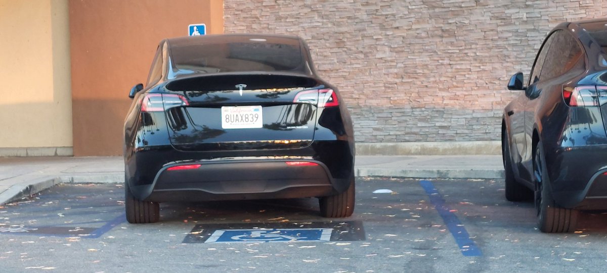 I guess Tesla dude thought he was entitled to handicap parking without a handicap or a placard. @TJMAXX in LA Habra, CA. 😡