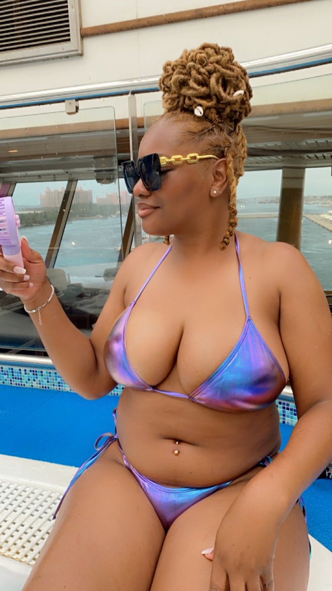 KeyBeJamin's tweet photo. You know I’m outside every summer 🙃♋️🥳😍 #bdayspecial https://t.co/oQpHew30a2