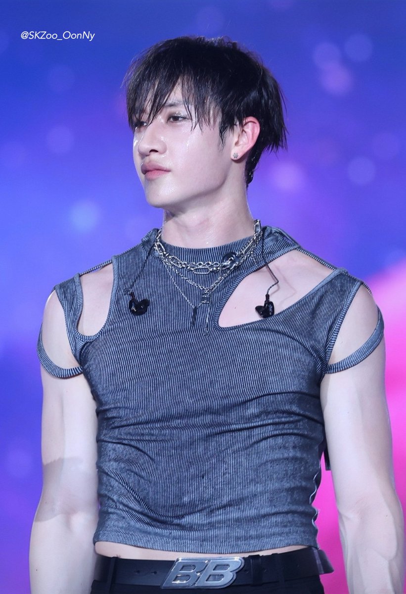 Myland1204's tweet photo. YANG BENER AJA 😭 https://t.co/Qt05K5YpX6