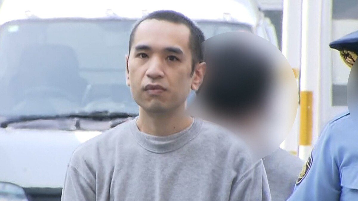 ライブドアニュース on X: 【一部否認】女子中学生に性的暴行疑いの男、撮影した児童ポルノをメルカリで販売か  t.con9PsAtYp3D 児童ポルノ のリスト付きの雑誌を購入した客と取引し、一般のDVDを販売するように装って代金を支払わせ、別のアプリで児童ポルノの ...