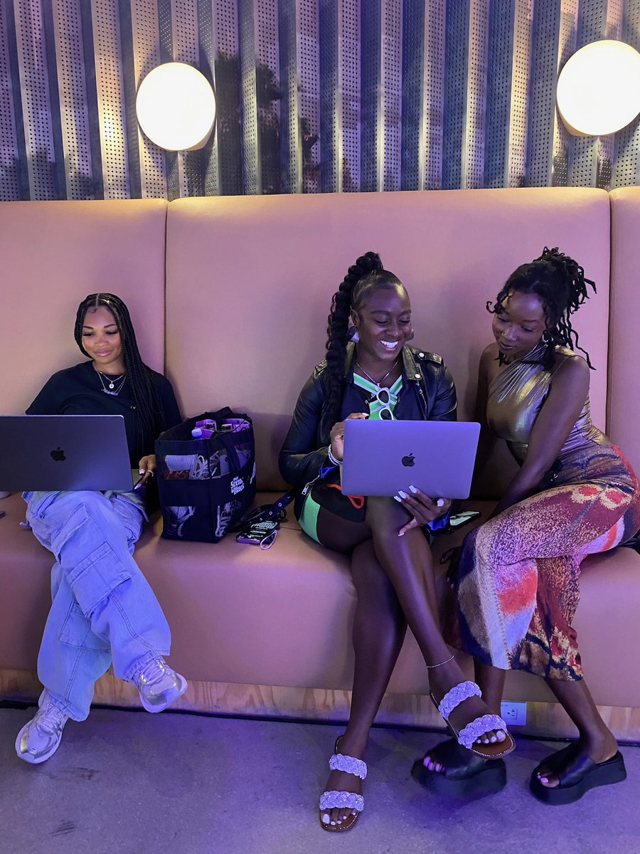 _nicholej's tweet photo. For the first time ever, I was able to celebrate my Jamaican heritage at work. To say this event was a DREAM come true, is an understatement. 🥹🫶🏾🇯🇲🎤

I’m incredibly thankful for everyone who came out to support the event on Friday.
#DancehallKaraoke 
#SpotifyBLKLA 
#UncleDelroy https://t.co/qC9MuQNvTR