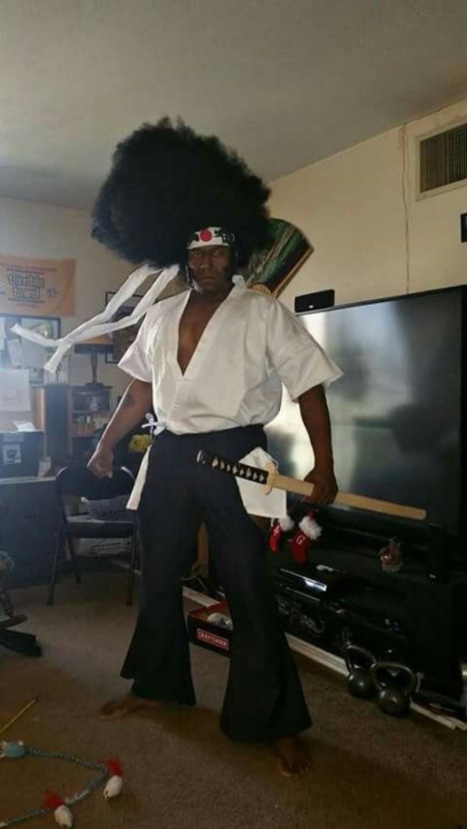 insane poses (@insaneposes) on Twitter photo 
