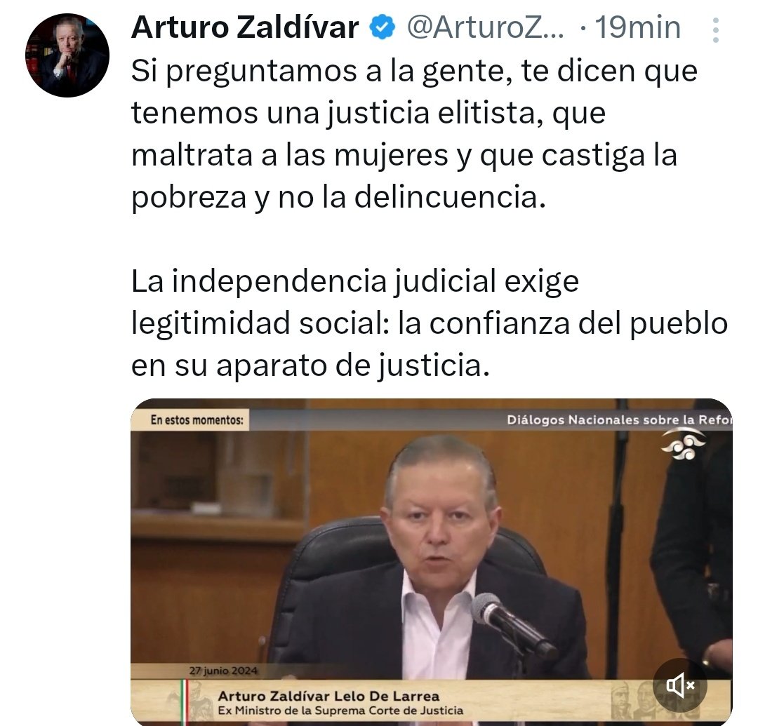ResistenciaCMx's tweet photo. ¡Que porquería de personaje! https://t.co/hTEJ8PaQam