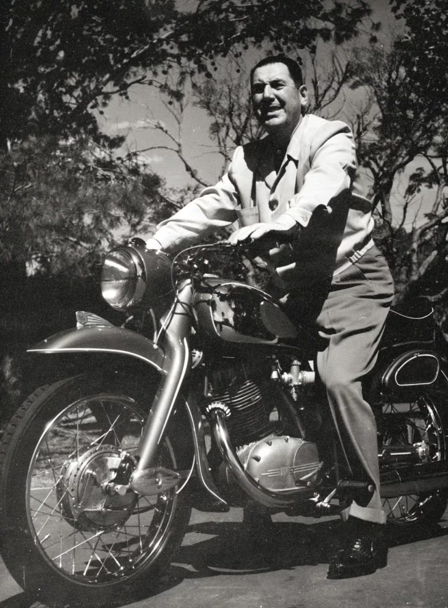 A 50 años de su paso a la inmortalidad, honramos el legado de Juan Domingo Perón trabajando incansablemente por la justicia social y una sociedad más justa para todos. Seguimos creyendo en un Estado presente y una comunidad organizada para transformar vidas. Por y para el pueblo!