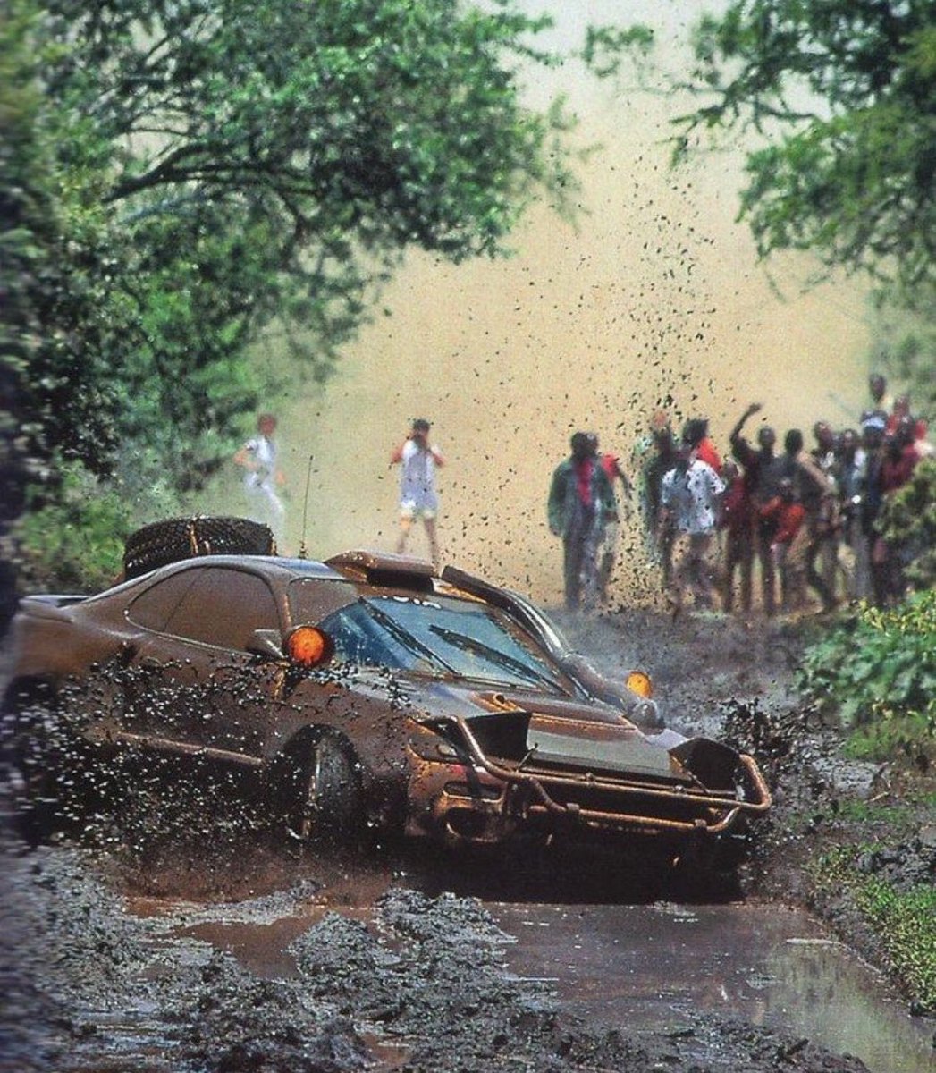 ree_nori_bok's tweet image. そんな優雅なクーペスタイルのセリカが泥んこになってるのを観るのが、また、ラリーの醍醐味

分かってくださる？