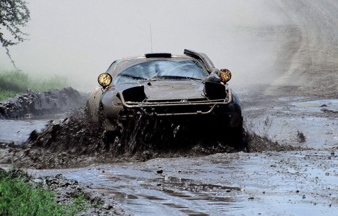 ree_nori_bok's tweet image. そんな優雅なクーペスタイルのセリカが泥んこになってるのを観るのが、また、ラリーの醍醐味

分かってくださる？