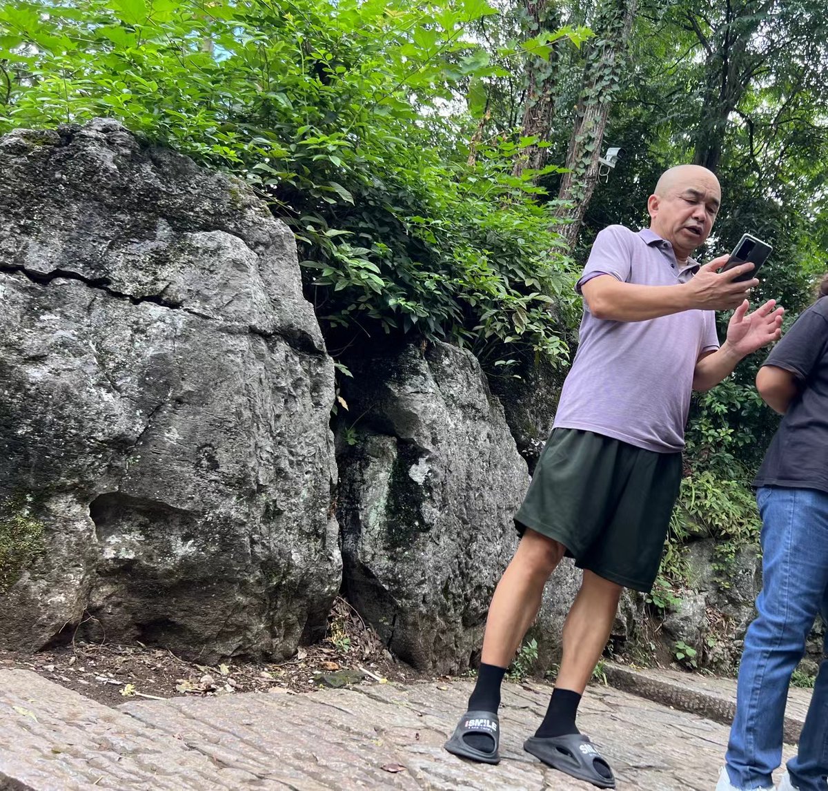 Thích Trung Niên U60 tweet media