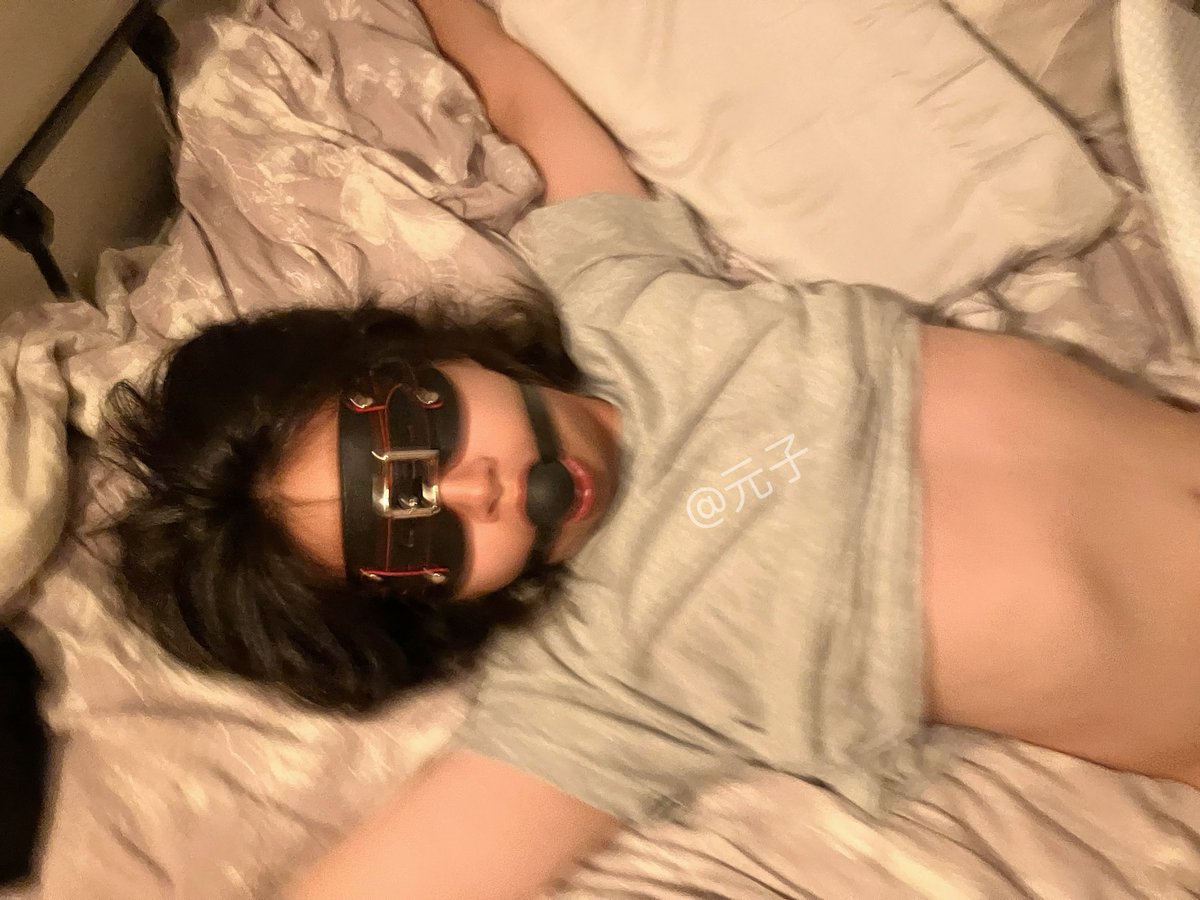 明明周五营业了周六也营业了，还以为这周可以摸鱼了，可是为什么还要营业呜呜呜😭