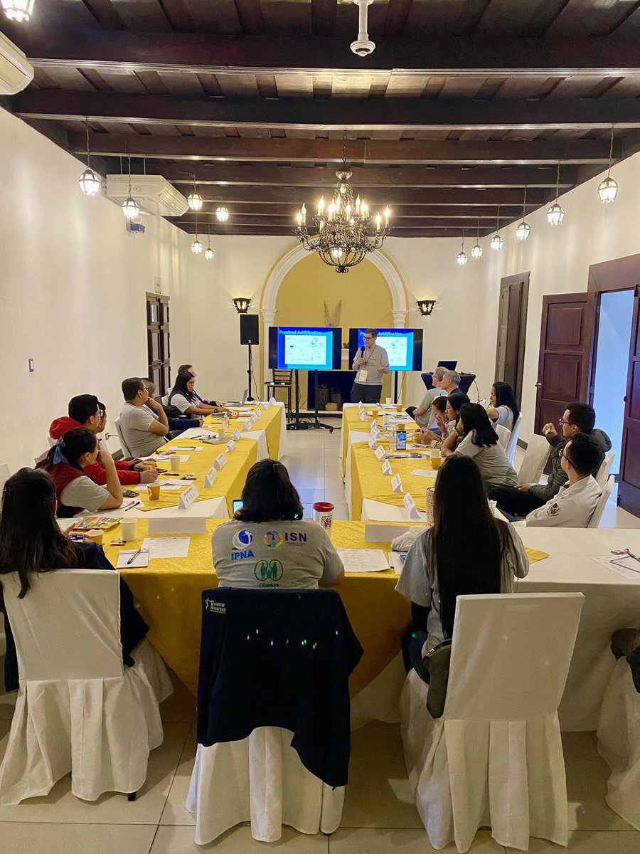 Alanepe1's tweet image. #TeachingCourse #PediatricNephrology para Nefrologos Pediatras de #CentroAmerica happening now! #AntiguaGuatemala #Guatemala 🇬🇹
Dr. @MelvinBonillaF2 desequilibrio ácido base! @fundanier @IPNA_PedNeph @ASPNeph @ISNkidneycare #BuildingCapacities #GlobalHealth