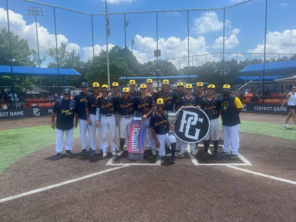 PerfectGameUSA's tweet photo. 🥉East Cobb Astros 
🥉Trosky/Brewers Scout Team 

Photo of MVPitcher Johnny Slawinski https://t.co/RiQKcvX5S7