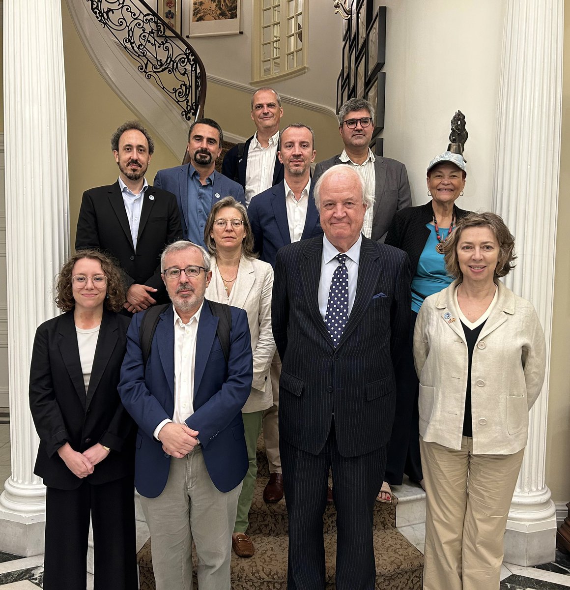 Un privilegio para el <a href="/BUPardeeCenter/">BU Pardee Center</a> recibir a una distinguida delegacion diplomatico-academica de #España , con interes en #Asia. Animados intercambios , agudas preguntas ! Gracias <a href="/WorldBoston/">WorldBoston</a> !  <a href="/BUPardeeSchool/">Pardee School of Global Studies, Boston University</a> <a href="/AdilNajam/">Adil Najam </a> <a href="/MAECgob/">Ministerio de Asuntos Exteriores, UE y Cooperación</a> <a href="/KevinPGallagher/">Kevin P. Gallagher</a>