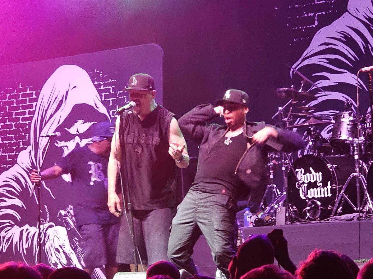 BloodMoon : Dan Offerings tweet media