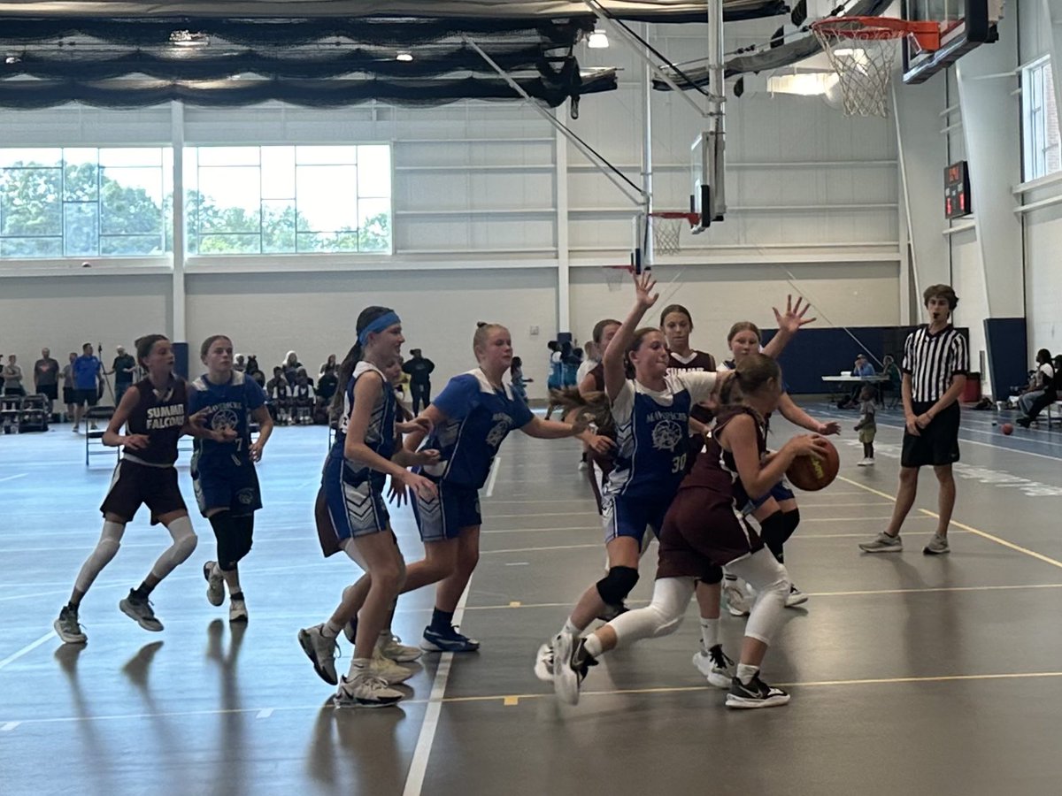 michelleboyher's tweet photo. Congrats to the Junior Falcon Girls Basketball team on ending their season with a WIN🏆🎉👏 Heads up @RSMSPrincipal if you end up in a staff vs student game with one of these ladies 💪 they are fierce! #RSMSrocks https://t.co/c9v4AZNsQh