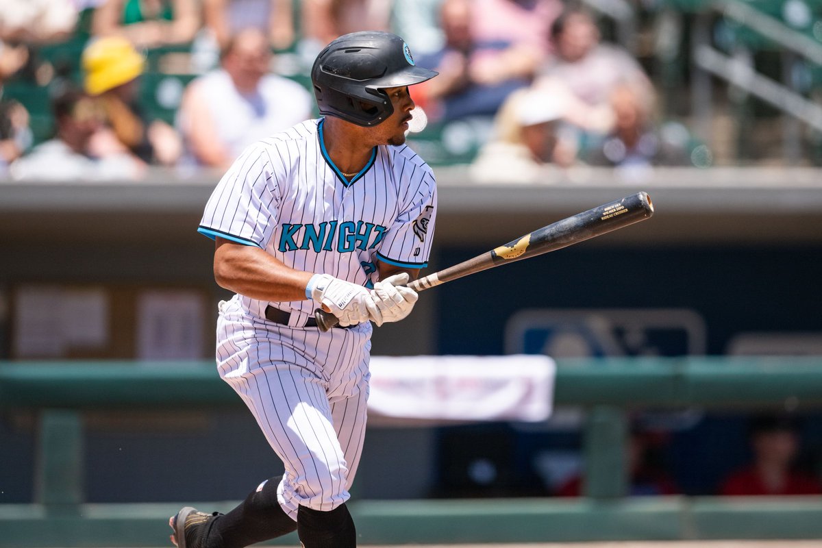 Tommy_the_V's tweet photo. .@KnightsBaseball INF Wilmer Difo just keeps hitting! He's 2-for-2 tonight & is now batting. 340 on the season. π₯π₯π₯
#KnightsKnotes | #WhiteSox
πΈ: @laurawolffphoto https://t.co/8MGVqo4D6G