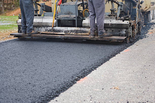 KcAsphalt's tweet photo. Looking for a reliable asphalt paving contractor in Kansas City? Look no further than KC Asphalt! We're a family-owned business with over 15 years of experience, specializing in all aspects of asphalt and concrete removal and installation. https://t.co/Dp5sk96BhZ https://t.co/i0GloKKxbW