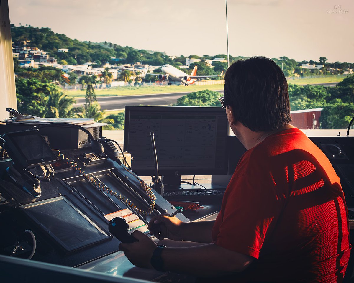 Alguna vez <a href="/murbano_dev/">Mike Uniforme Bravo</a>  se fijó una meta, y luchó hasta conseguirla. Grato, muy grato ver cómo alguien alcanza su sueño. ¡Buenos turnos colega!