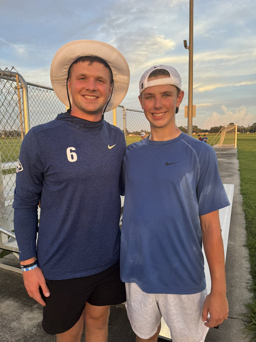 Krews Wray tweet media