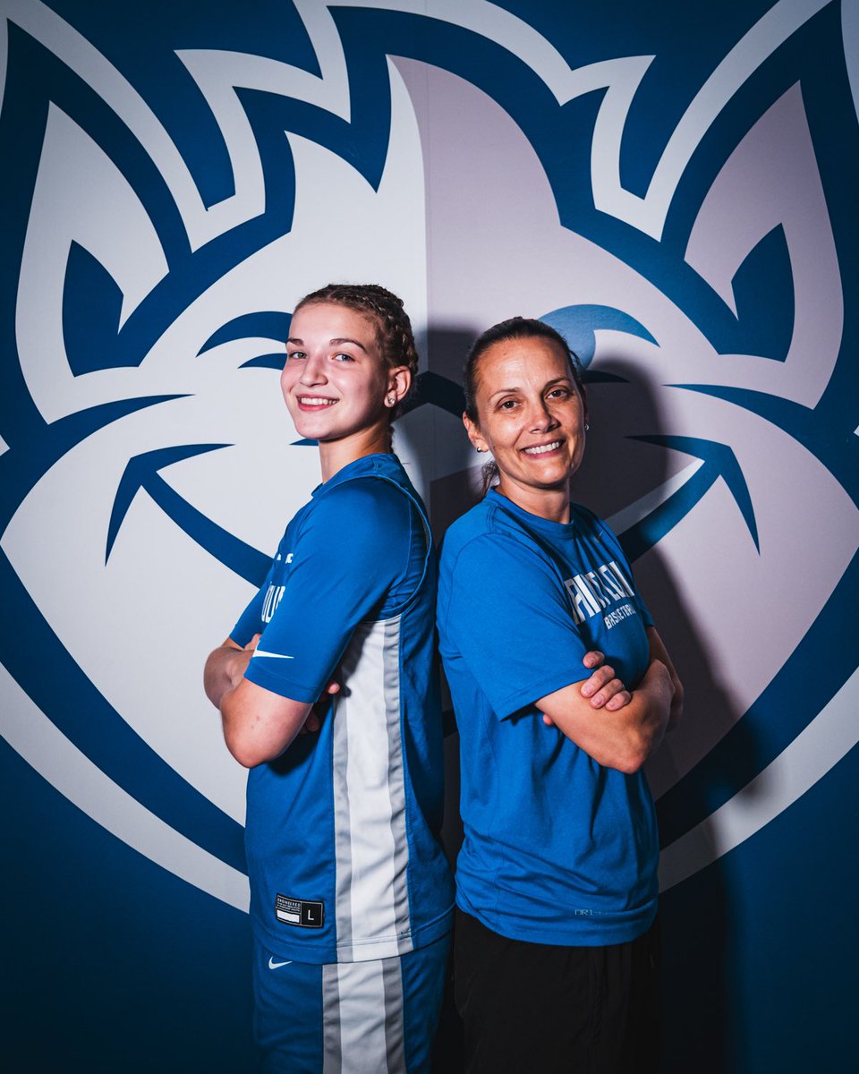 CherneIzzy's tweet photo. Thanks to the coaches and players @SaintLouisWBB for a great unofficial visit today looking forward to my next one! @coachtillett @coachkelsj @tradayja @jcolloton3 @MissouriPhenom @greglogs @BrandonClayPSB https://t.co/96xoZEYsu4