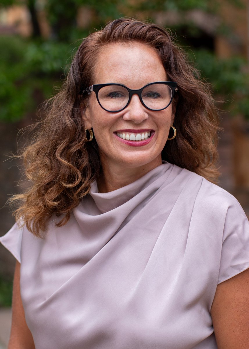 I haven't posted photos in, *checks watch*, over a year because most of my work has been work-for-hire.

But this gorgeous gal was feeling good, so we got some headshots knocked out for her.

#headshots #photographer #photo #freelancephotographer #denverphotographer