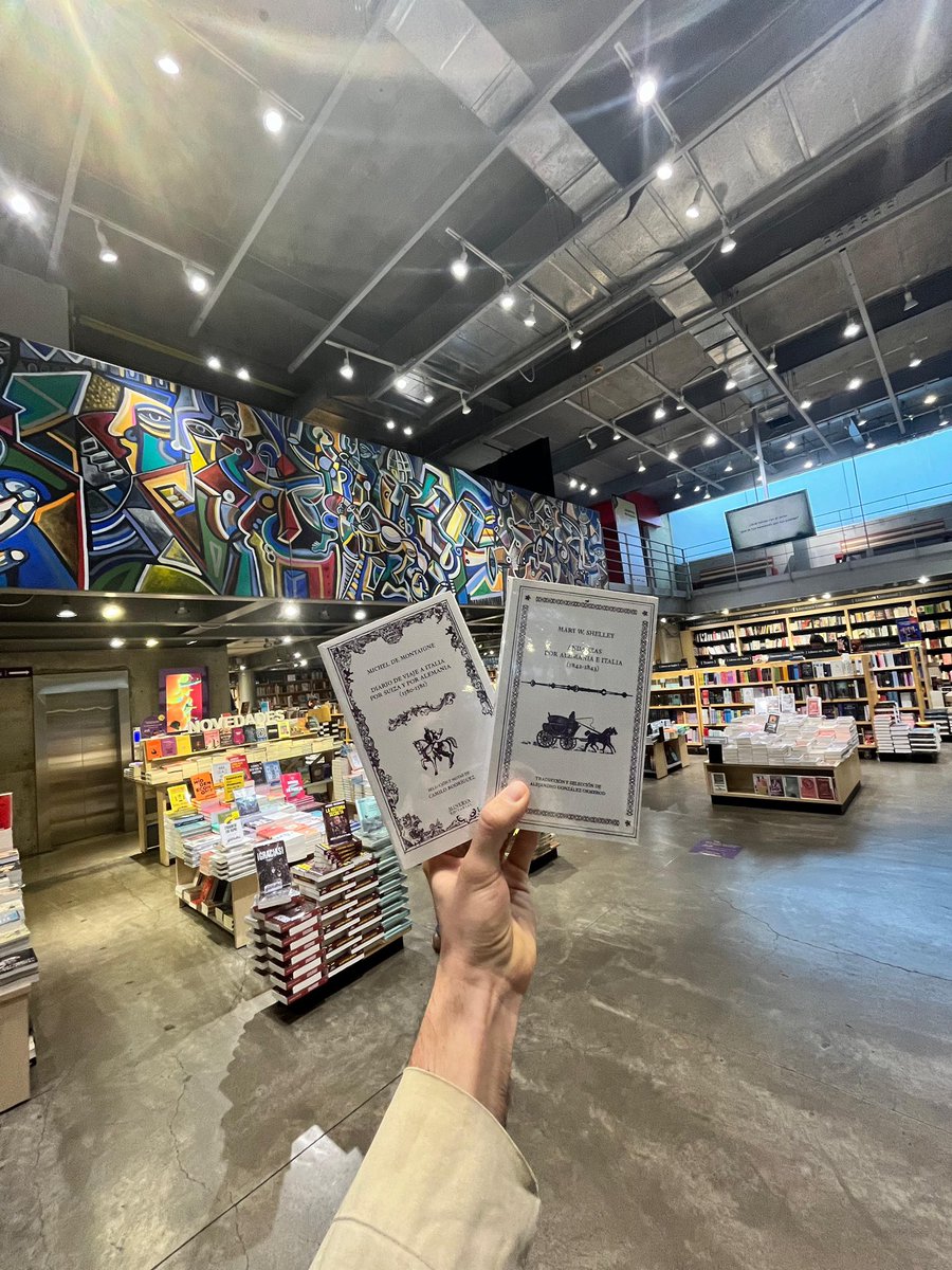 ¡Los diarios de viaje entre las recomendaciones de No Ficción de <a href="/LibreriasGandhi/">Librerías Gandhi</a> 💜! ¡Ínsula!