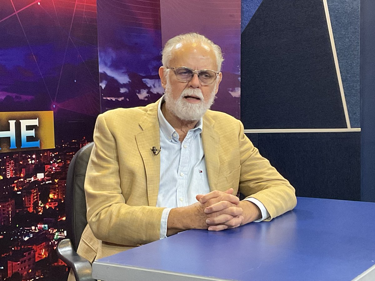 En #CerrandolaNoche Fausto Jaquez pte. Mov. Tiempo de Abinader, quien apoyo repostulación  <a href="/luisabinader/">Luis Abinader</a> porque merecía 4 años mas.  11pm en <a href="/C_lanoche/">Cerrando la noche</a> #CerrandolaNoche 26claro/Altice 22Aster 46Telenord <a href="/CanangaTv/">CANANGA VISION Canal 98</a> <a href="/FaustoJaquezH/">Fausto Jaquez Hernán</a> <a href="/PRM_Oficial/">PRM</a>