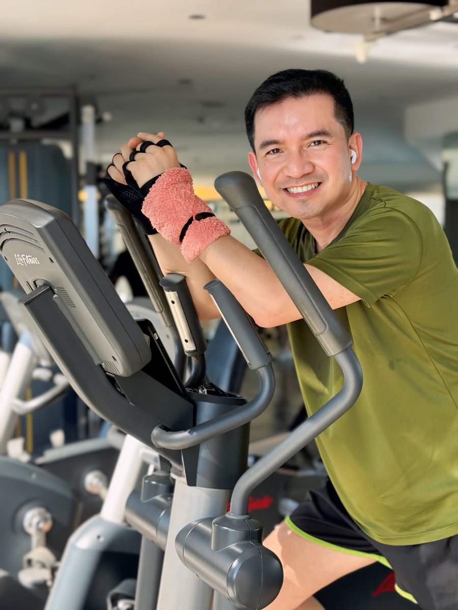 jvbornillamd's tweet photo. Back to the gym after roughly 2 months of hiatus. Promise to self on my 48th year is to keep myself healthy. For my loved ones and for my patients

And I, Thank you ��� https://t.co/4yg81gxQ4C