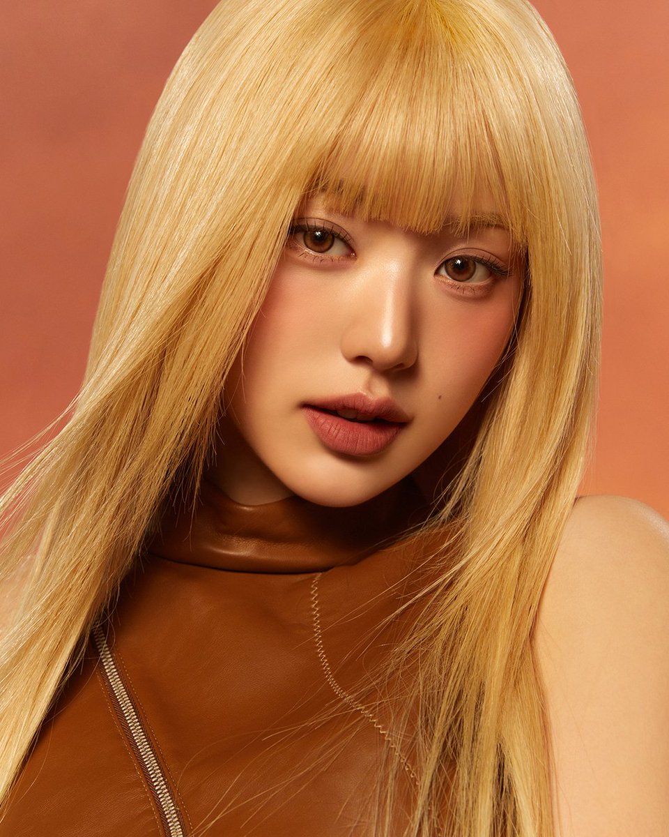 aboutblondes's tweet photo. 📸 | #WONYOUNG * @IVE_twt https://t.co/0hMSooQEjP