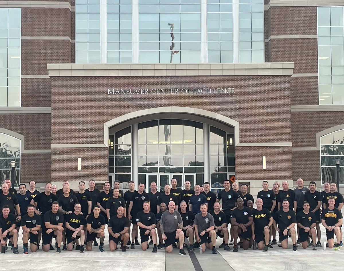 curtisbuzzard's tweet image. A final PT session with our great leaders from across Fort Moore! Grateful to have served with them all - committed to our mission! @MCoEFortMoore #BeMoore