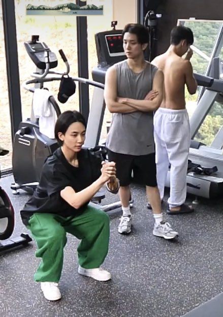 random jeonghan (@randomjeonghan) on Twitter photo 