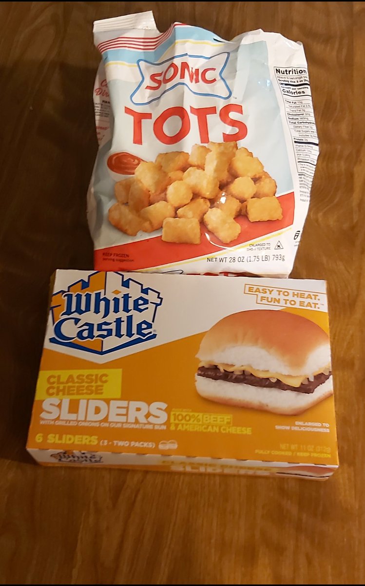 Twm1958's tweet photo. Tonight's dinner is, well, let's just say the food police π have an active warrant out on me for this one. π #TimsSlackerCooking https://t.co/E7eZ7v4H7W