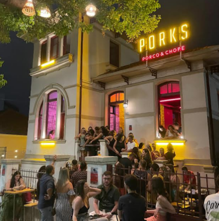 jornalhojeemdia's tweet photo. Bar especializado em carne de porco reabre em BH e vai distribuir 1000 chopes para o público
https://t.co/B14uzz1pdK
#minas #bh #bar #porks #porkscasarão #choppgratis #jornalhojeemdia https://t.co/ivO22WdbK1
