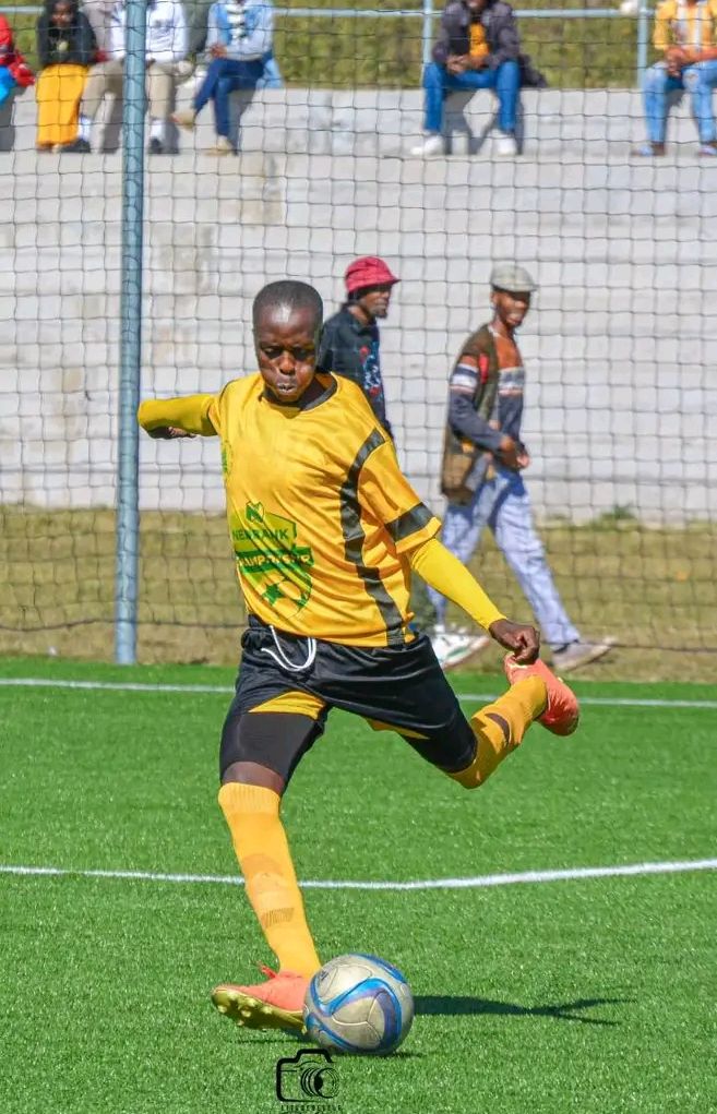 LesFootballNews's tweet photo. #Transfer_News
Majantja FC have secured the signature of defender Molefe Moiketsi from Members FC. https://t.co/d4PMxnfD0G