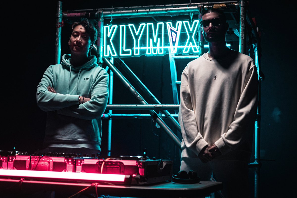 POV 🩵🩷
« I’m i’m i’m work of art » 
#dj 
#music