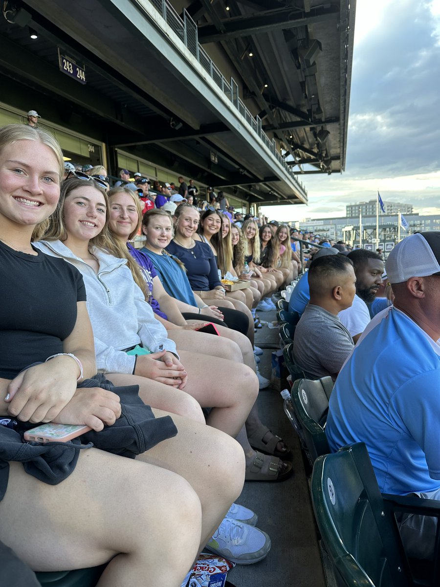 Beautiful night for the team to take in the <a href="/Rockies/">Colorado Rockies</a> game! 💣🥎🏔️⚾️