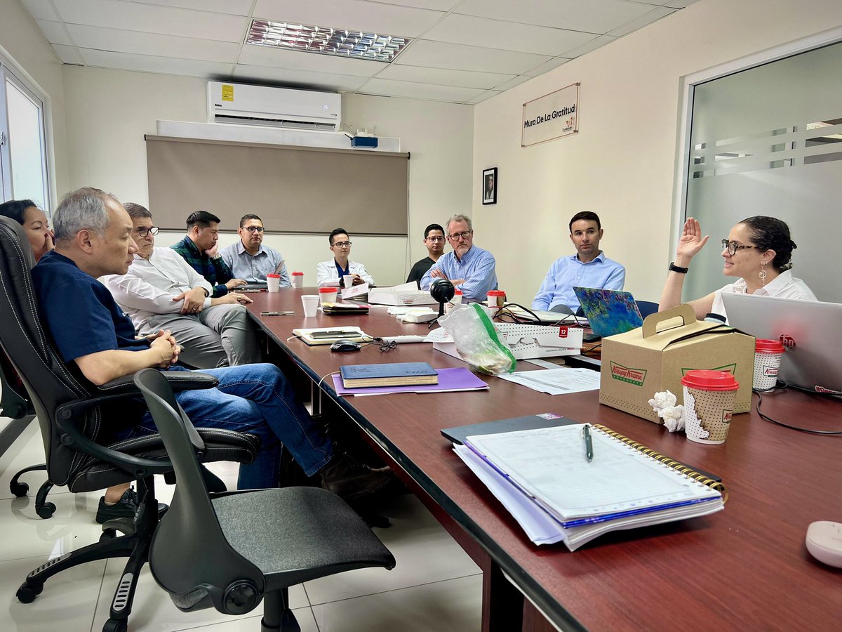 Alanepe1's tweet image. First #ScientificWriting #TeachingCourse in #CentralAmerica !!! 🇭🇳 🇸🇻 🇳🇮 🇬🇹
Building local capacities ❤️ #PediatricNephrology
Organized by #Guatemala 🇬🇹 @fundanier @IPNA_PedNeph @ISNkidneycare @Alanepe1
@MelvinBonillaF2 @slgold777 @carafuentes_g @catochita