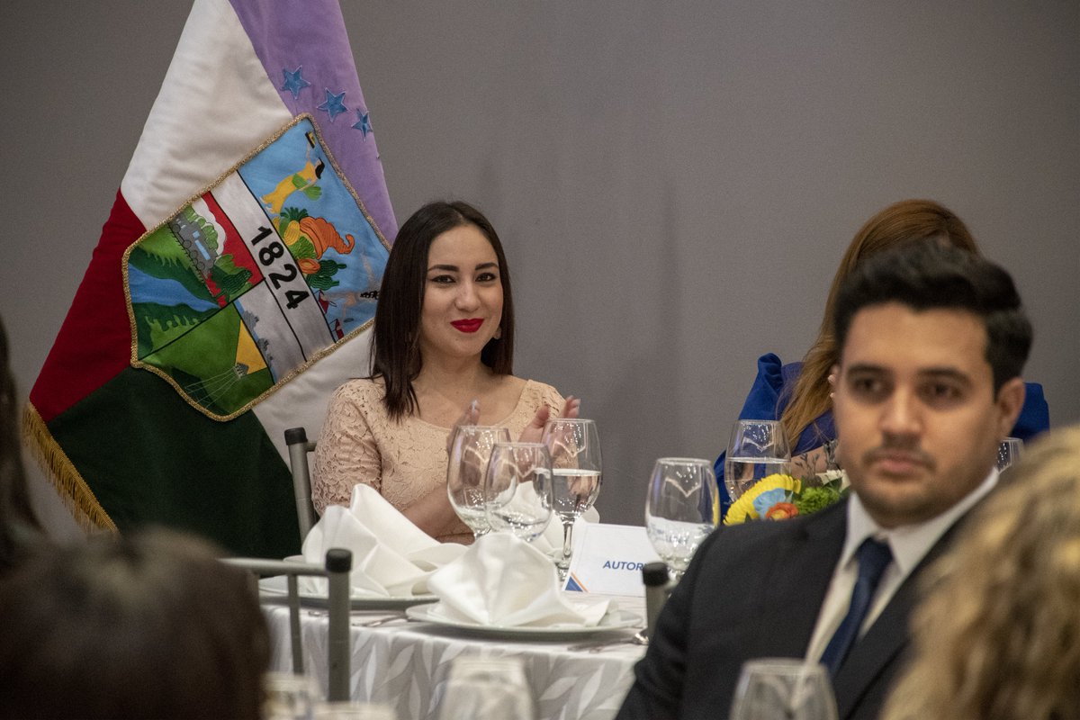 JefaturaMachala's tweet photo. La jefa política, Carolina Carrillo, participó en la ceremonia de cambio de directiva 2024-2025 del Rotary Club de #Machala, en la que asumió el nuevo presidente, Eduardo Burneo.

Deseamos mucho éxito a la nueva directiva en los proyectos y desafíos que emprenderán. https://t.co/EvXSK5wk0A