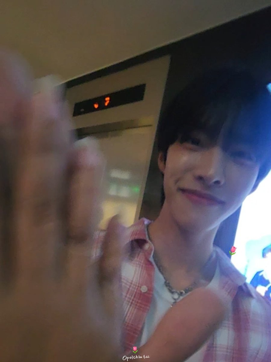 O2Pl_'s tweet image. #현승시

🦊❤️ 내가 세상에서 가장 사랑하고 자랑스러워 하는 아이돌 현승이 덕분에 고마웠고 2년 동안 우리 하루하루가 행복과 웃음과 좋은 추억으로 가득 차 있어

앞으로 내가 가장 사랑하는 김현승이 아름다운 날만 가득했으면 좋겠다🍀

내 마음과 사랑도 항상 현승이 곁에 있어주고 응원해줄게❤️