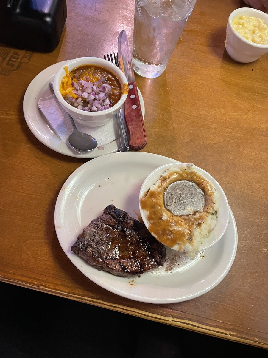 birthday dinner. 🥳