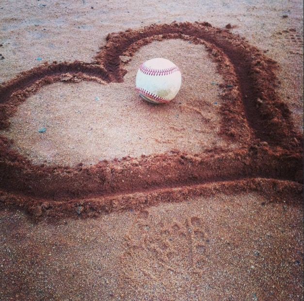 Bros_Hurricane's tweet photo. // Probablemente me arrepienta de esto 

Comenten para agregarlos al grupo de béisbol de Ugarte 

#UGAVANNI https://t.co/mEmKHTorwV