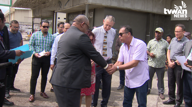 tvwanonline's tweet photo. #LocalNews Eight business houses in Port Moresby that were affected by the January 10 riot were issued the second payment of support from the government in Port Moresby yesterday.
To read more: https://t.co/uIBPbt5Lj2
#GovernmentSupport #PapuaNewGuinea #PNG #LoopPNG #LoopNews https://t.co/hiPjQEnEYH