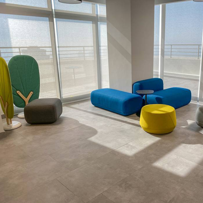 SaraZeng8's tweet photo. Projects: Business Tower Dubai
Location:Dubai
Size:6,500 SQM
#workstation #workspace #designcontract #interiordesign #interiorsdecor
#officelight #lighting #showroomdesign #interiorarchitect #interiorarchitecture #construction 
 #officechair #seating #taskchair #meetingroom https://t.co/1uUGxWOIKP