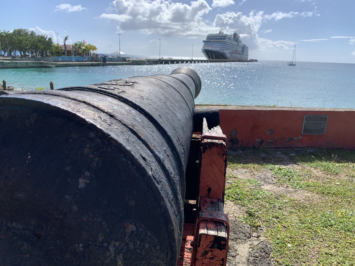 It's Time for the Nur Ein 19 finals! 4 tunes titles 'Parting Shot'. Drop in and chat with the artists.

I'll be starting tonight 7/1 at 11pm. See you there!

youtube.com/watch?v=vBiYps…