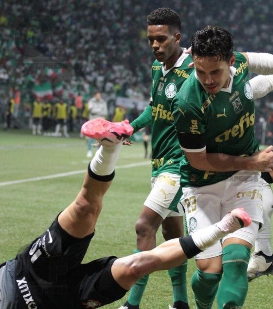 CentralPaIestra's tweet image. As perninhas KKKKKKKKKKKKKKKKKKKKK