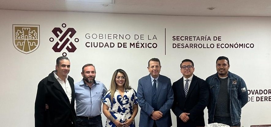 Por la tarde, nuestro titular <a href="/FadlalaAkabani/">Fadlala Akabani</a>, se reunió con empresarios dedicados al acopio de residuos sólidos de bajo impacto, con el objetivo de fortalecer la economía circular en la Ciudad, a la par del acompañamiento para la homologación de sus actividades y procedimientos.