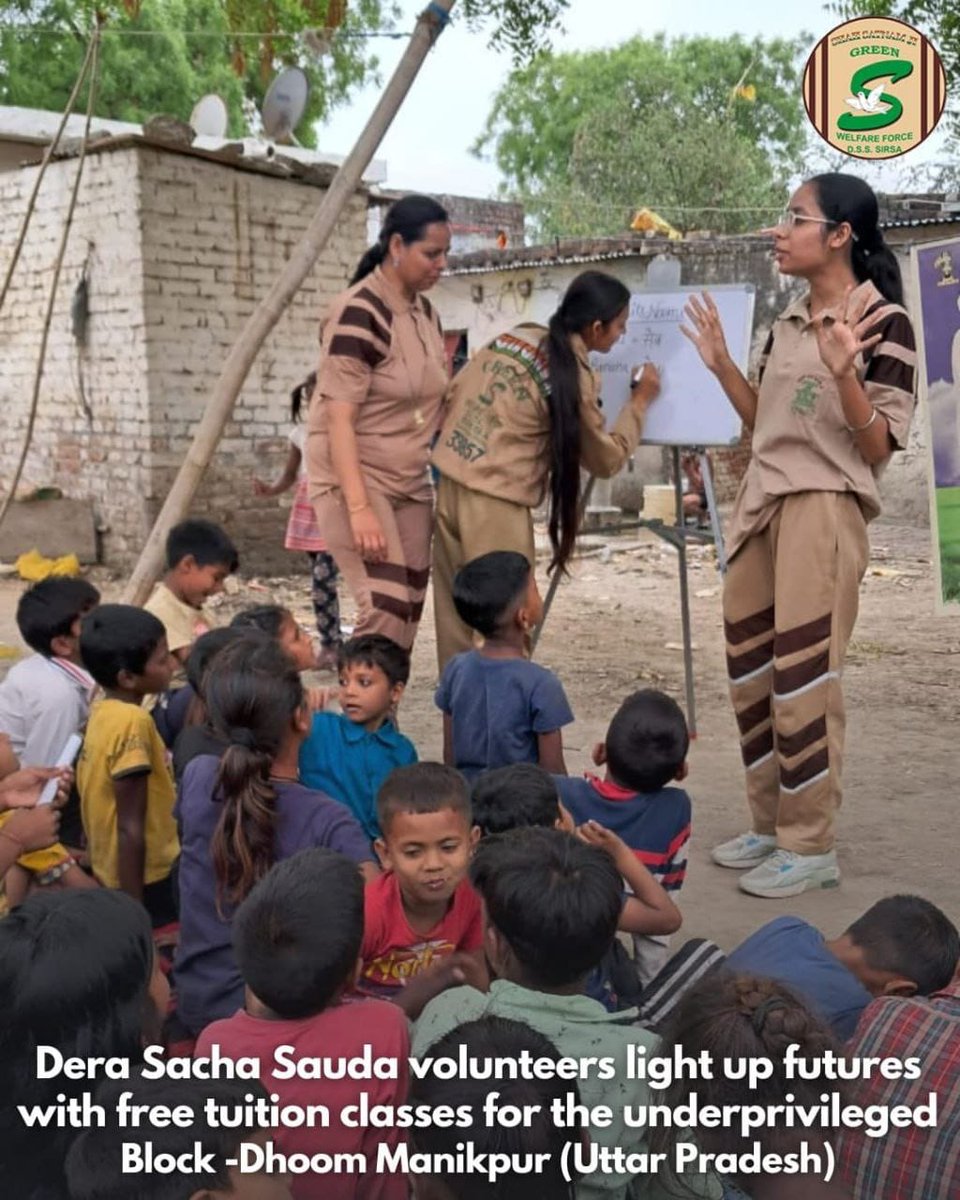 InsanNeeru2's tweet photo. There are some people who are not able to educate their children due to weak financial condition. For such class, Saint Dr MSG Insan Guru Ji has started #GiftOfEducation campaign. Under this campaign, followers of Dera Sacha Sauda educate children for free https://t.co/9oeRkG0Y3o