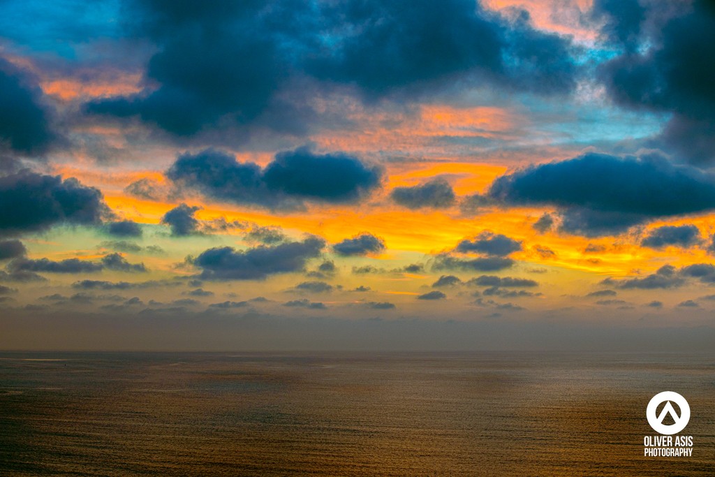 olasis's tweet photo. Colorful sunset is a great way to start off July!
#sunset #sandiegosunsets #sdsunsets #teamcanon https://t.co/JkcGaHse72