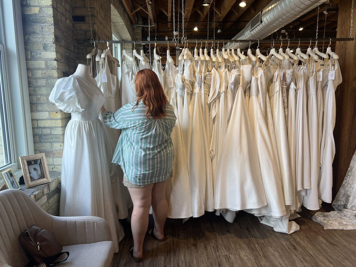 hallen6's tweet photo. From bears to wedding dress shopping https://t.co/n8AuTjK5qO