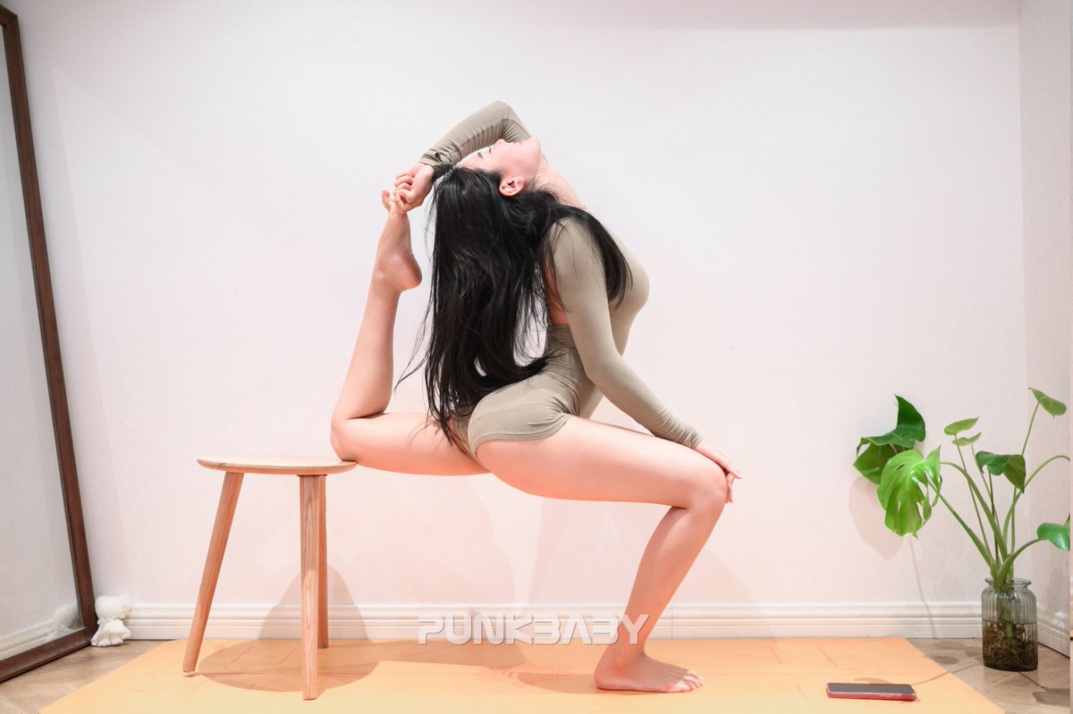 Yoga Girl II https://t.co/uAgSMTaMC9